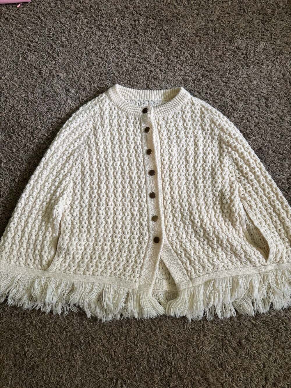 Womens Vintage Knit Capelet Cream Button Fringe Wrap Shawl Size Small o